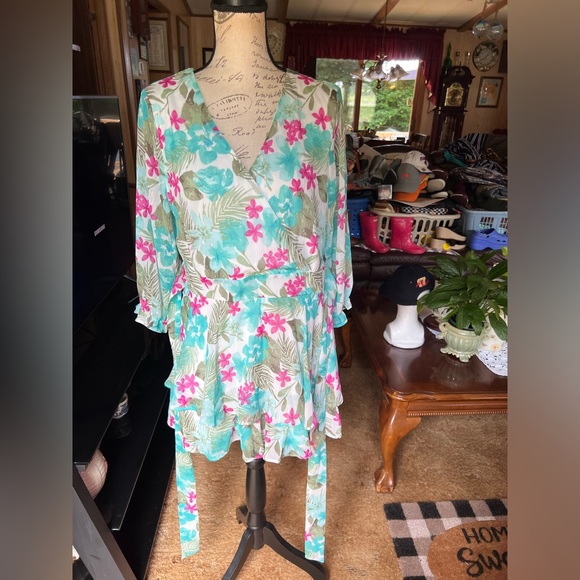 NWT Cato floral romper jumpsuit super cute 🥰 - Picture 15 of 15